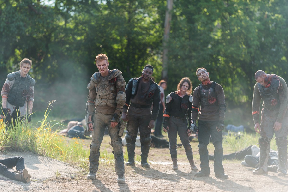 TheWalkingDead's tweet photo. That Monday morning feeling #TheWalkingDead https://t.co/sM6McuSF7v