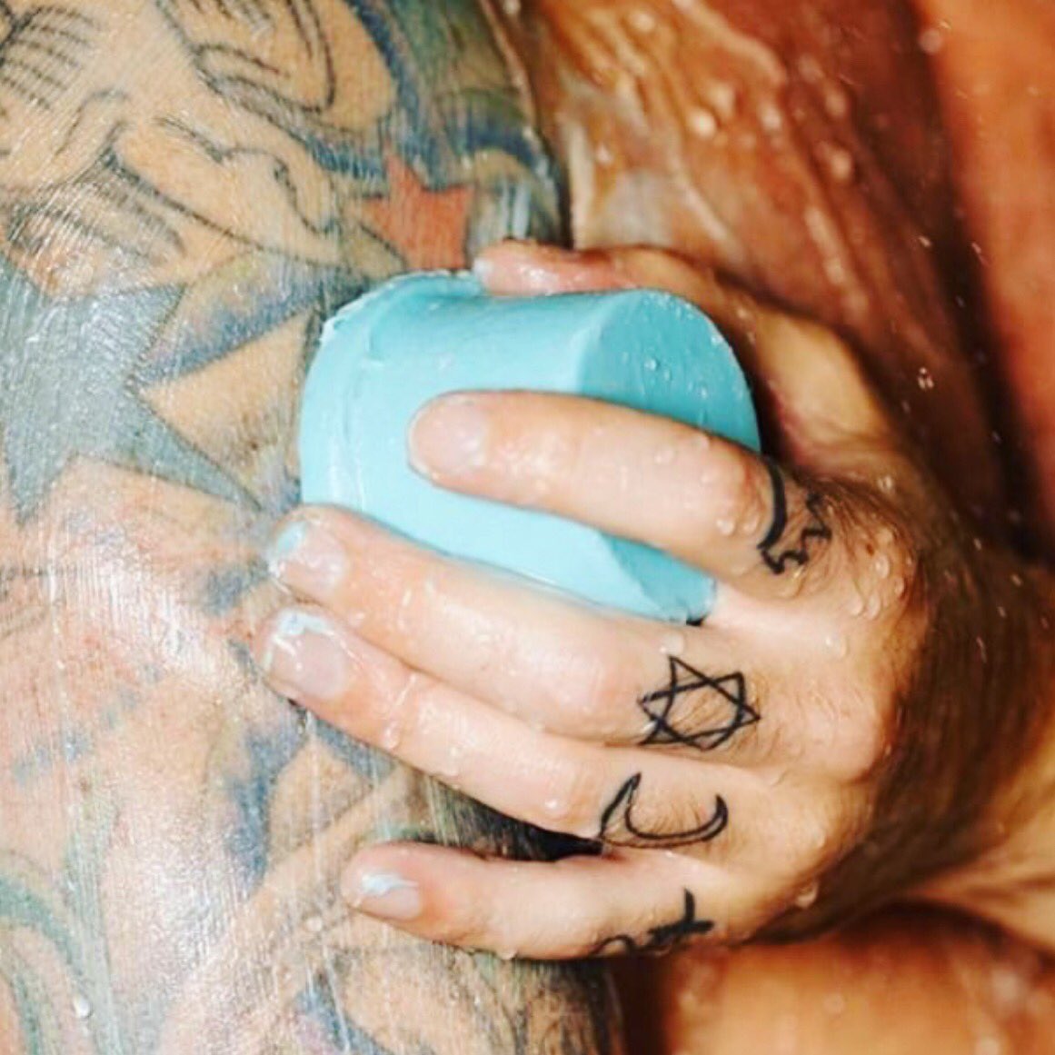 Who’s tried out beautiful naked Body Conditioners before? Super soft skins doesn’t need any unnecessary packaging!

#LushChristmas #LushAberdeen #BodyConditioner #Packaging #Naked