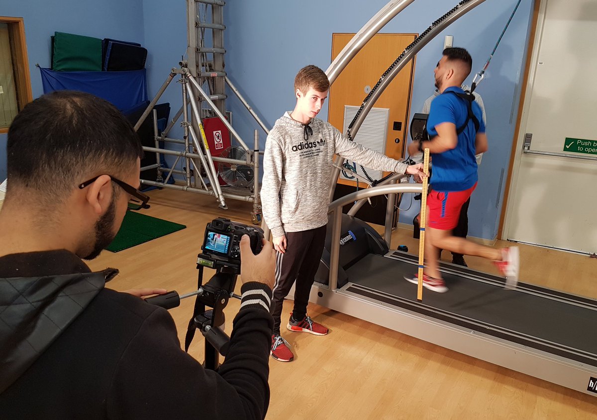 DanEastough's tweet photo. Kicking #biomechanics session for #SPRT2031 this afternoon. Great effort and interesting data. Good work! @UniWorcISES #teamworc https://t.co/F3PXByG6u8