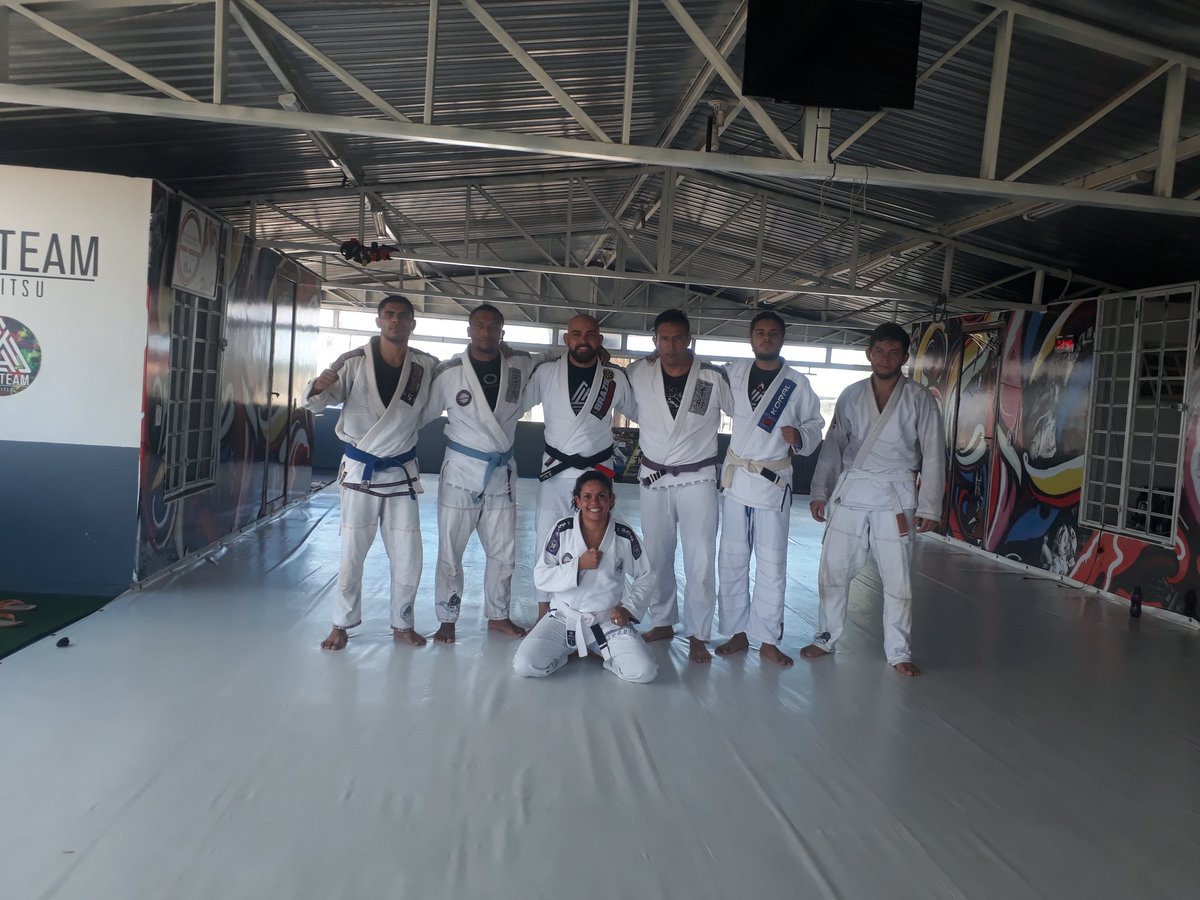 chicobjj13's tweet photo. Boa semana a todos! A minha já começou daquele jeito... Oss 👊 #SDV #TimBeta #BetaAjudaBeta #Betalab https://t.co/skVvOd55KQ