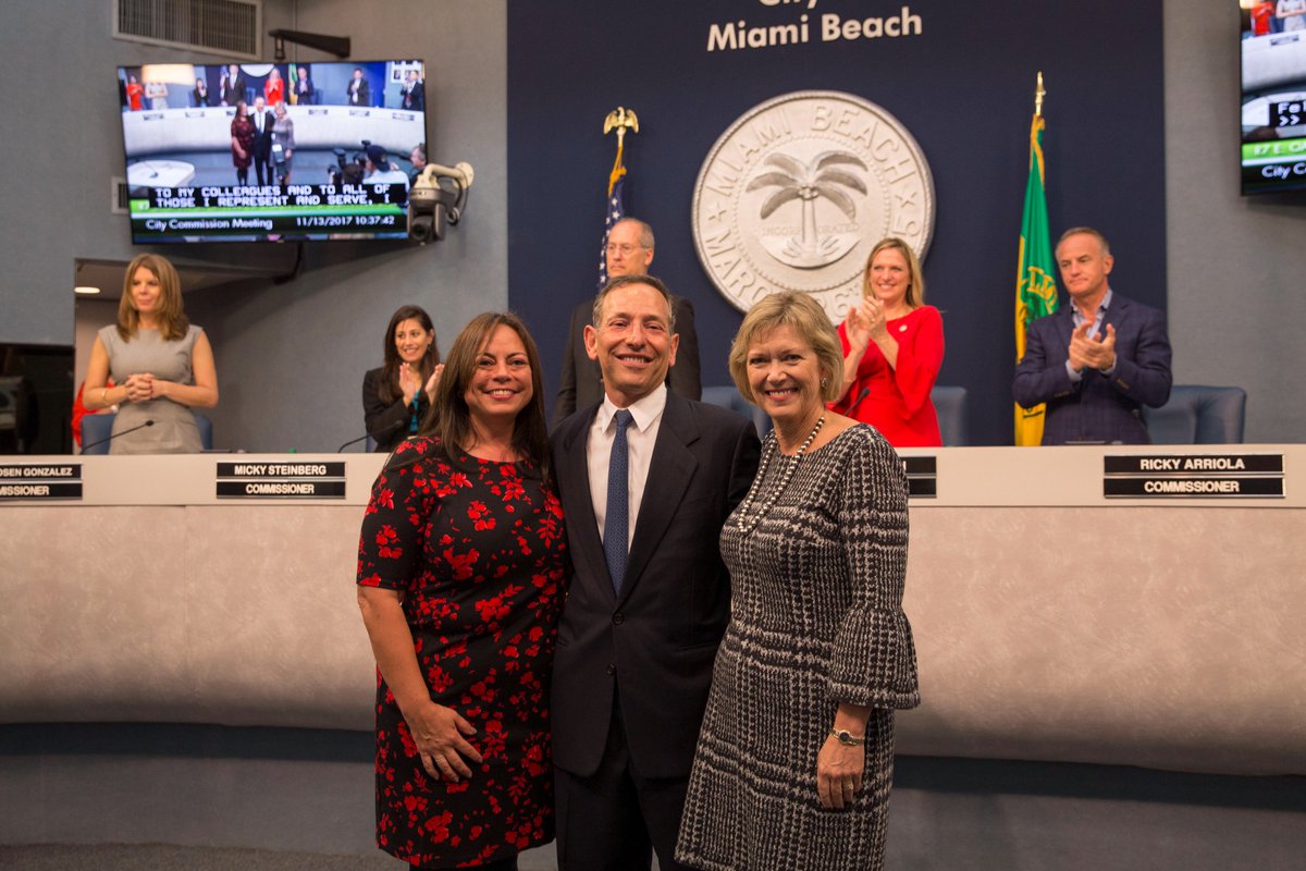 MiamiBeachNews's tweet photo. Today our newly elected Mayor and Commissioners were sworn in! We can't wait to see all you will accomplish for our community #OneTeamOneCity #OurCityOurHome https://t.co/wsfghmlzkp