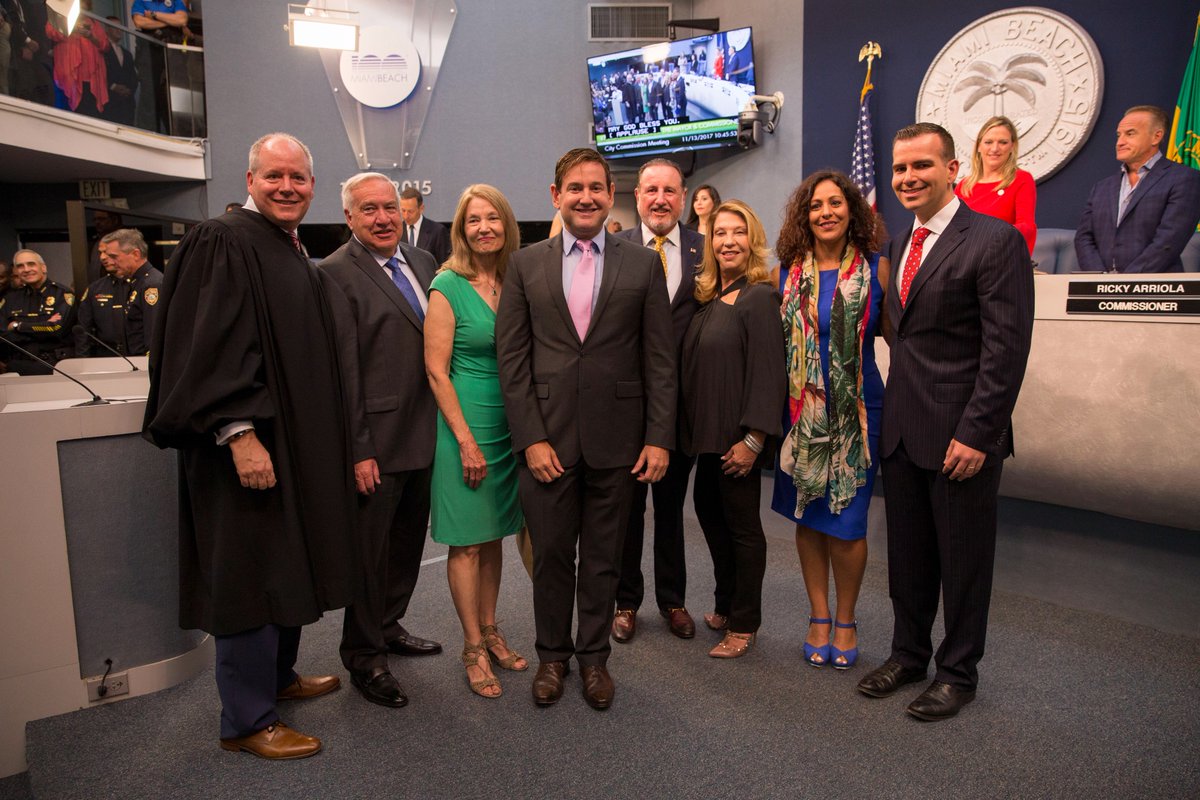 MiamiBeachNews's tweet photo. Today our newly elected Mayor and Commissioners were sworn in! We can't wait to see all you will accomplish for our community #OneTeamOneCity #OurCityOurHome https://t.co/wsfghmlzkp