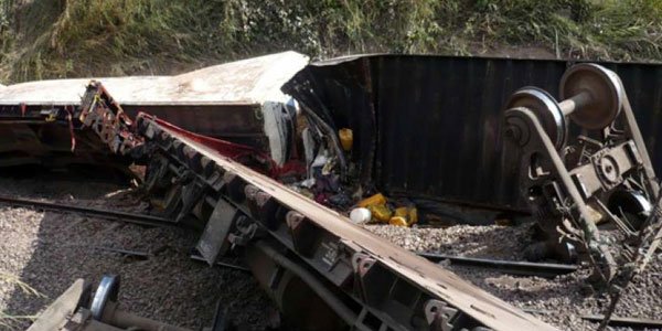 newsonepk's tweet photo. About #30killed when #train derails, catches fire in #Congo
Read more: https://t.co/GmX2kk0Yrn https://t.co/wKfowCT0oR