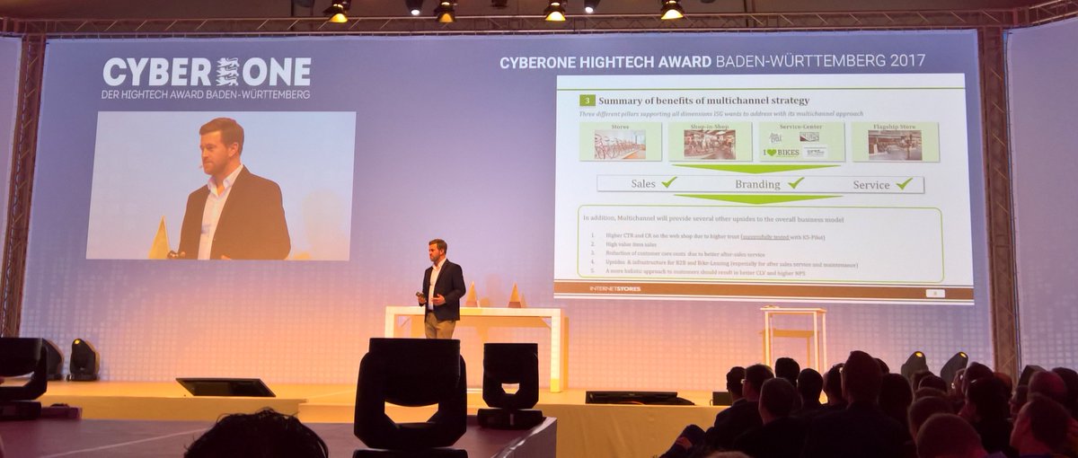 derMfG's tweet photo. Jetzt #keynote von René Marius #Köhler, CEO der #KOEHLERGROUP - Einem Hightech-Unternehmen, welches #Fahrräder über das #Internet verkauft. https://t.co/GvOwcEWKdj #HightechSummit2017 #cyberone #Europapark #rust #BaWue #ikt #it https://t.co/e0XEUBvpl7