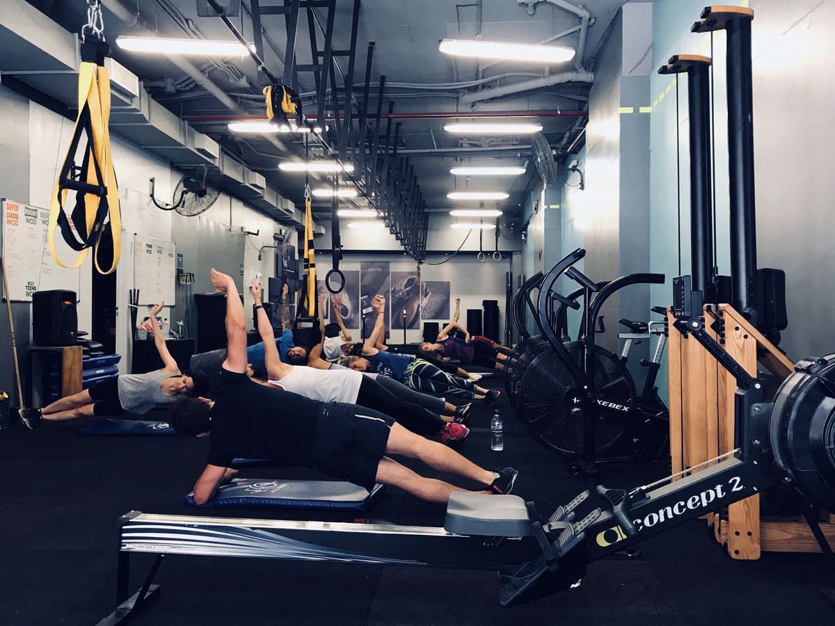 Levante la mano el que le gusten los lunes 🙌🙋🏼‍♂️🙋‍♀️🙋🏽‍♂️🙋🏼‍♀️🙋🏻‍♂️🙋🏽‍♀️🙋🏼‍♂️🙋🏻‍♀️🙋🏼‍♂️ #Lunes #BIGG #WomanWod #Fitness #Cardio #Funcional