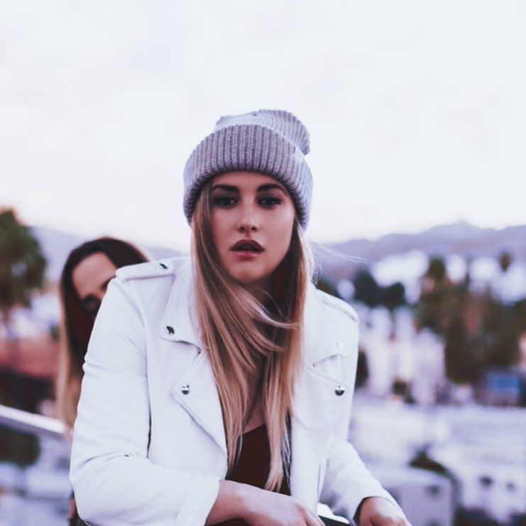 MiaFitzFans's tweet photo. #miafitzfans #siights #gorgeous https://t.co/LXIIRVgppp https://t.co/1UGT5pLxVx