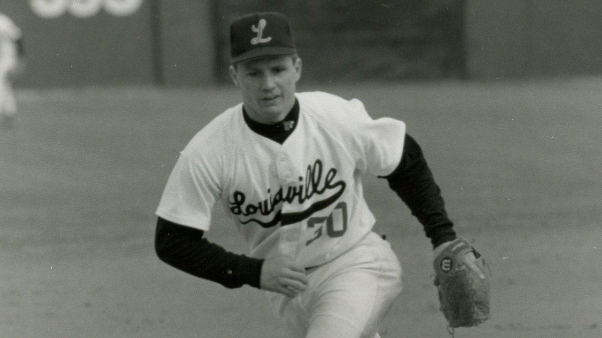 LouisvilleBSB's tweet photo. The #Cards2018Countdown continues with Day 95...

95: Runs scored by 1992 Metro Conference Player of the Year &amp; All-American Dan Kopriva, who finished that season with a .488 AVG, 23 HR &amp; 83 RBI. https://t.co/Z8qqIqQh8E