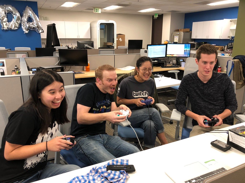 Pariveda_Inc's tweet image. Fins in all 9 offices came together to play games and raise money for @CMNHospitals. Over 80 people, including Fins, friends, and family participated in games and raising funds to help pay for critical treatments, medical equipment, and charitable care! @ExtraLife4Kids