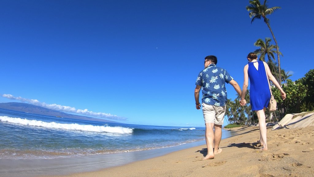 nicholaskida's tweet photo. @petermckinnon @MulattoLatte I'd be interested. In Hawaii I got some pretty solid photos using 4k and the app to get the frame. I liked it better than my 5. Thoughts? https://t.co/snIPAV3gtK