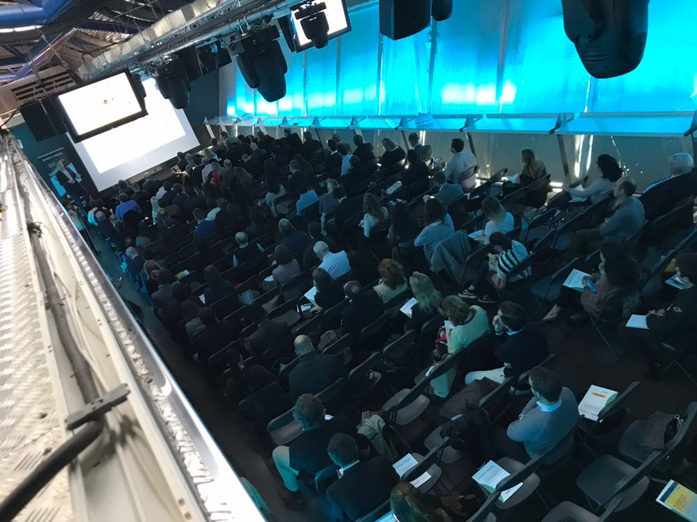 EXPORTA_DIGITAL's tweet photo. Y damos por terminada esta jornada de #exportaciondigital en #Madrid. Muchas #gracias a público, ponentes y entidades participantes @GoogleES @AlibabaTalk  @DHLeCommerce @infoCaixa @adigital_org @cons_innova Manteneos atentos a #exportadigital en https://t.co/LJ8OWGDmMf https://t.co/8KmUn3r2Zl