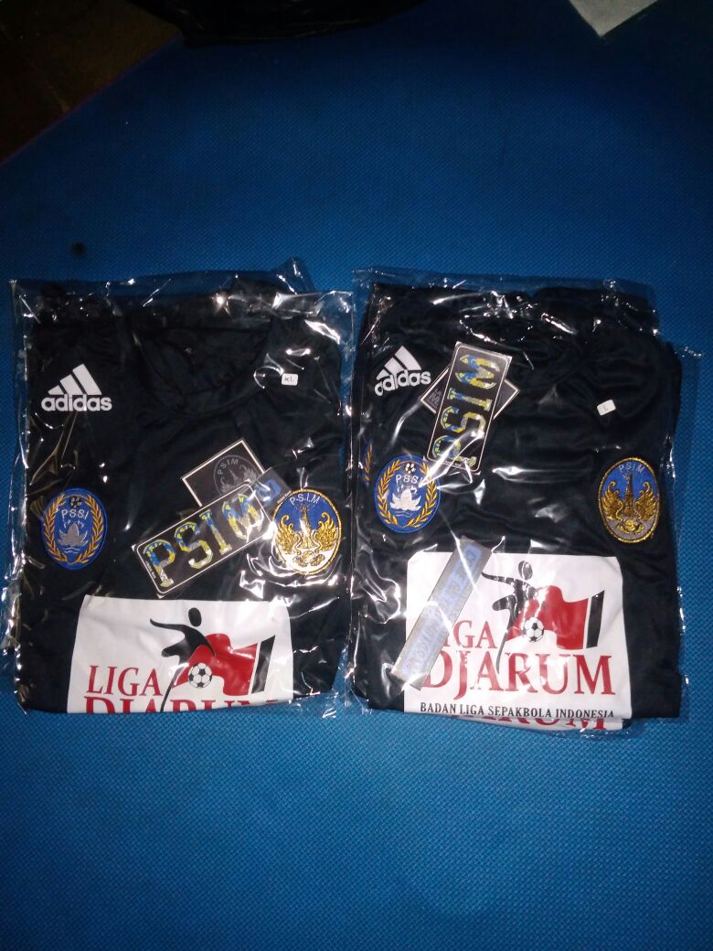 Maident_Merch's tweet photo. Maident Merch Sale
Jersey PSIM Liga Djarum Hitam sisa 12pcs
size 
M
L
XL
IDR 85k
100% penjualan untuk solidaritas kekeluargaan tito. https://t.co/gfRAyqN6K1