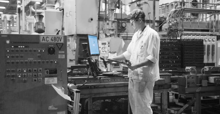 IndustryWeek's tweet photo. #Manufacturers Say the #Cloud Drives #Innovation https://t.co/mXKAehTbUZ #MFG #IoT #ERP #technology https://t.co/tksw8HUlme
