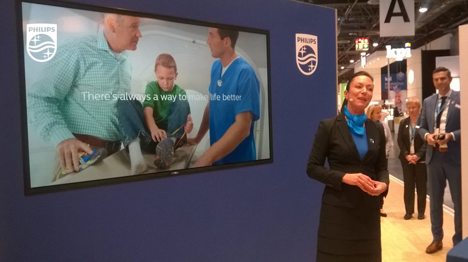 PhilipsLiveFrom's tweet image. Download the #Philips Live! Schedule and visit us at #MEDICA2017 for talks on #solutions and #technologies &amp;gt;&amp;gt; to.philips/6018DBkb8