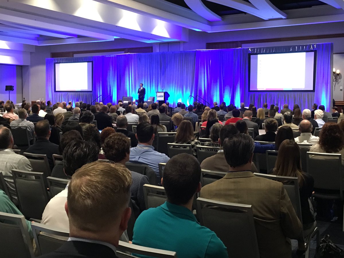 PamBuckley15's tweet photo. Full house here at #RMACONF2017 #KeynoteSpeaker #responsiblegrowth https://t.co/FLZhljTA2h