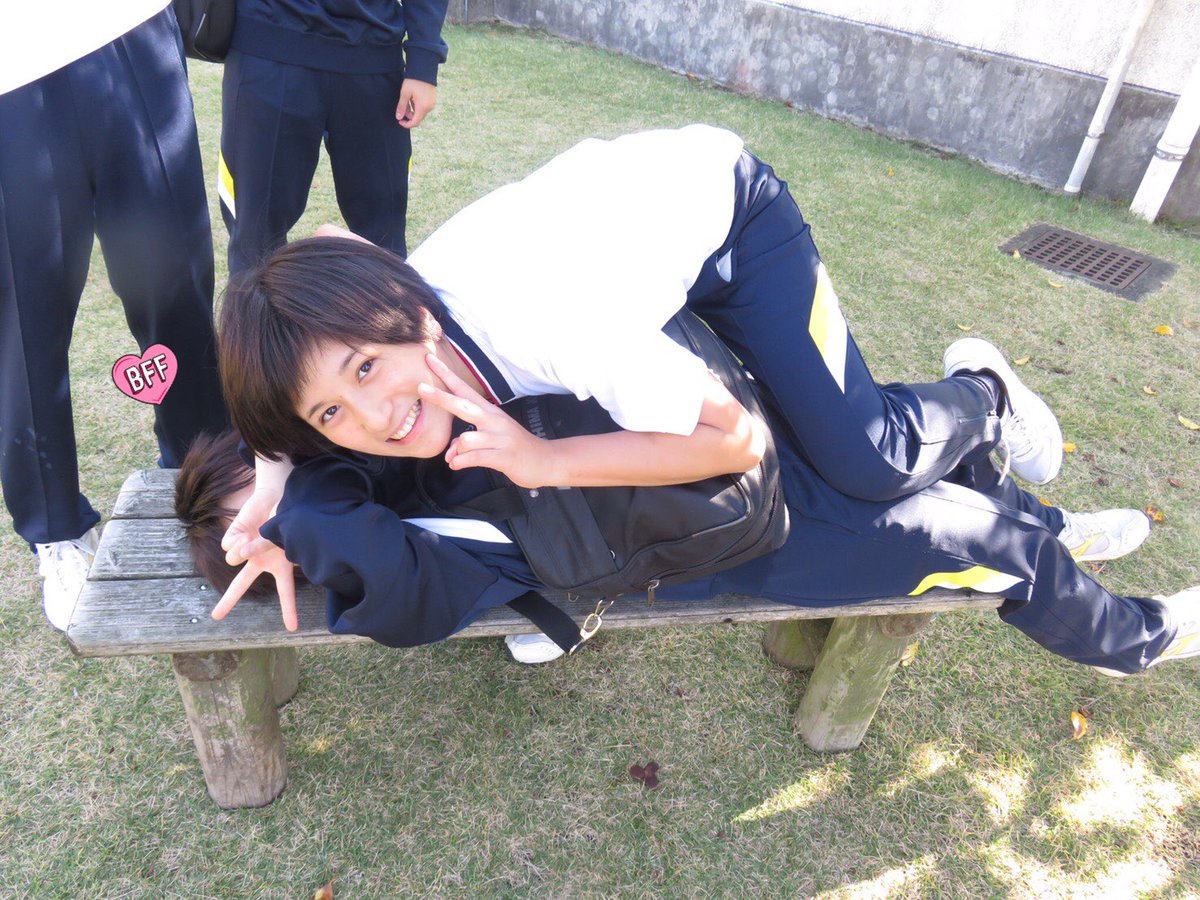 yoshiyamadayo's tweet photo. 私たちの3日間の修学旅行は終了しました
動物園、知覧、ボーリング🐵🍵🎳
楽しかったけどやっぱ鹿児島出たかったな〜 https://t.co/wlYMBCaJPc