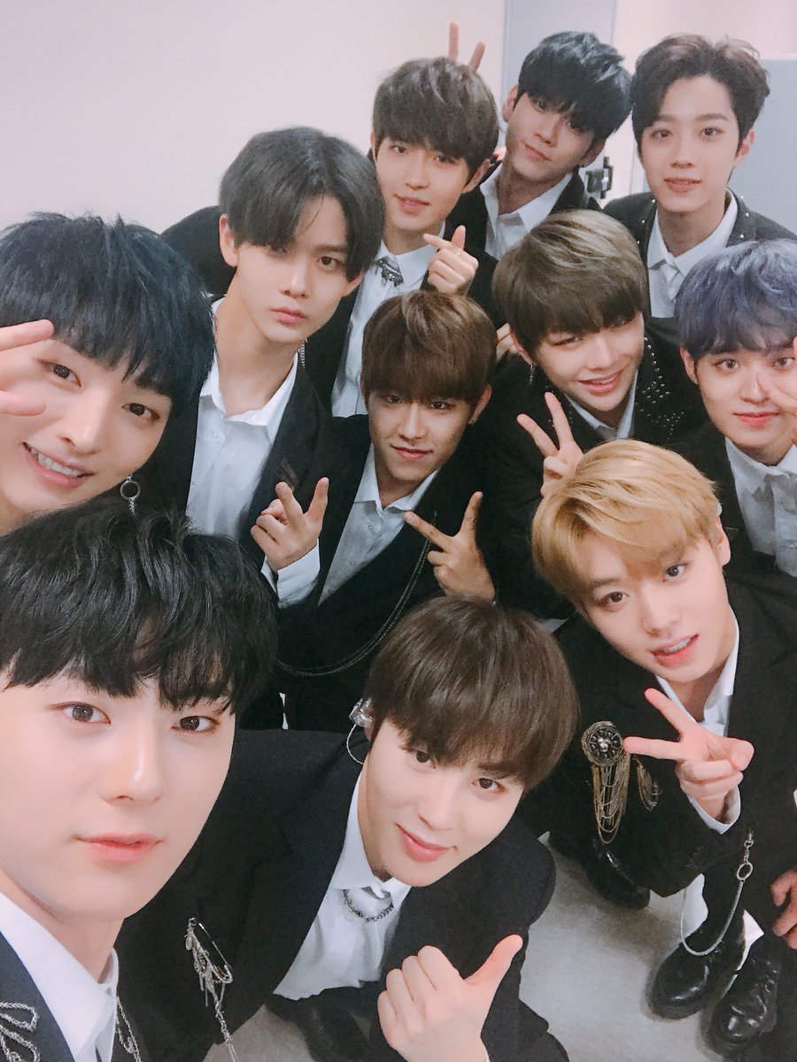 ONGSEONGWU_TH's tweet image. [🎊]🎪☁️ 18.11.13
[#WannaOneDay] คัมแบคสเตจของ Wanna One ที่กลับมาพร้อมกับ &apos;1-1=0 (Nothing Without You)&apos;!! คัมแบคโชว์จบลงแล้ว🎉 ขึ้นที่ 1 ในเว็บไซต์สตรีมมิ่งเพลง🎉 เรา#อยากจะมี (#갖고싶어 ) ช่วงเวลาดีๆ กับวอนนาเบิลที่ #Beautiful ระหว่างการโปรโมตอัลบั้มครั้งนี้ด้วยครับ~🙏🏼💕