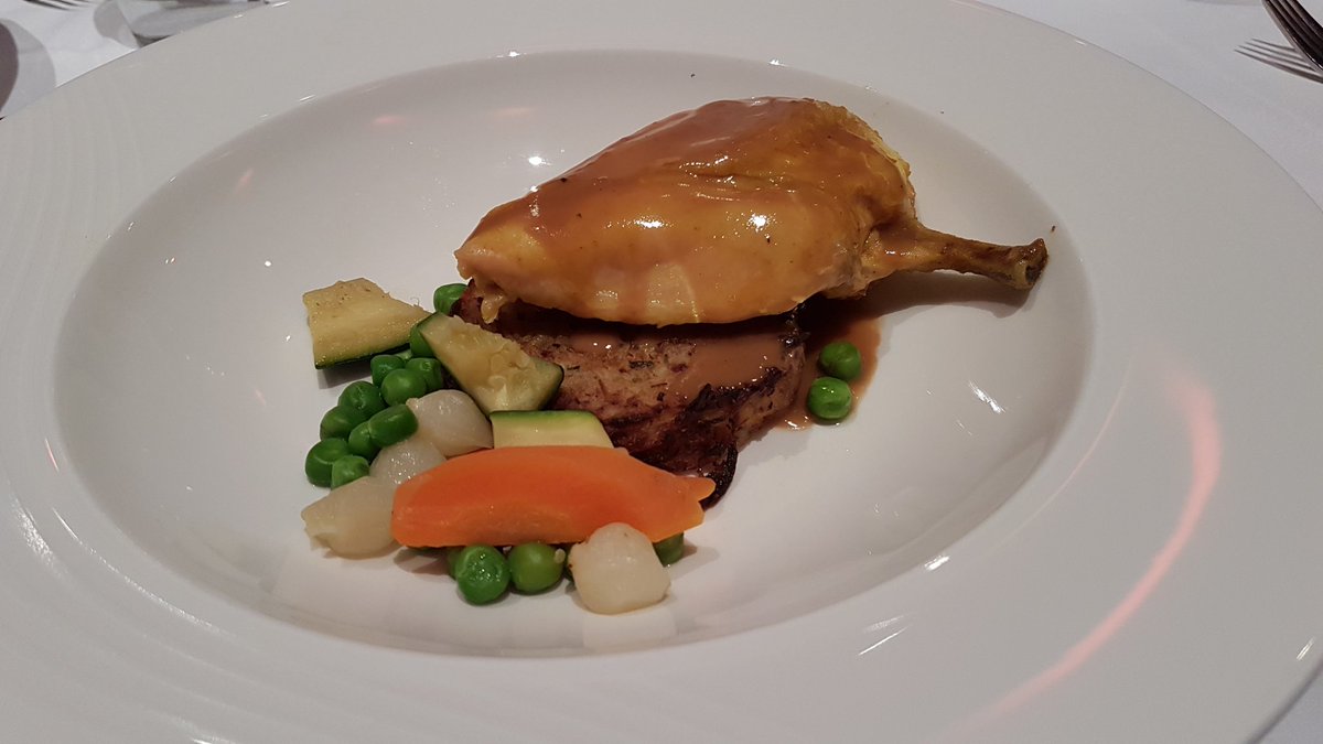vladcatrinescu's tweet photo. The lunch today at #ESPC17 was simply mind blowing for a conference! @EuropeanSP #SharePoint https://t.co/vrHoYJrbAT