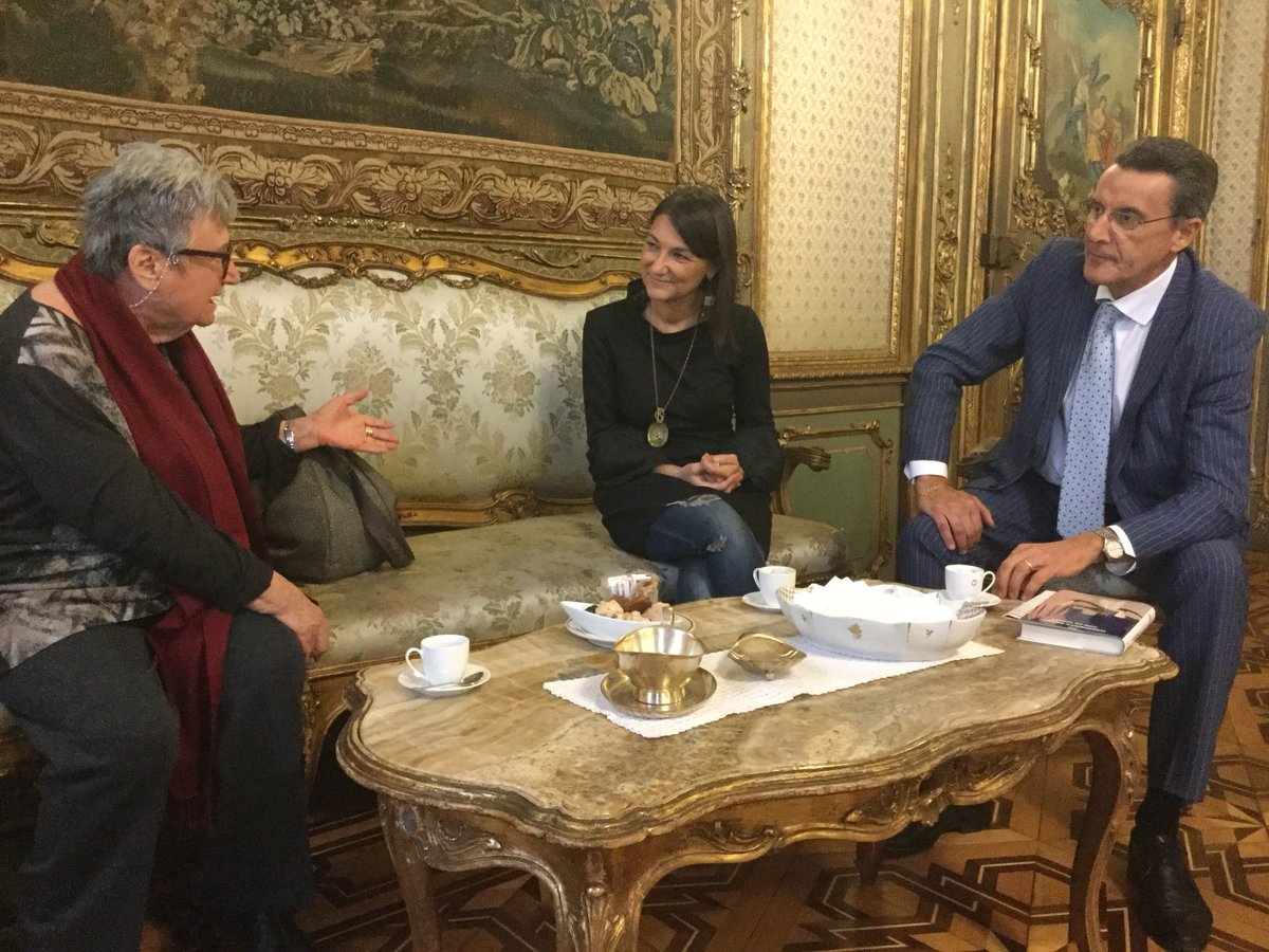 ccuitorino's tweet photo. #Backstage in diretta | Margherita Oggero ci presenta “Non fa niente” @Einaudieditore | Grazie a @elenamasuelli che dialogherà in Sala #Agnelli con l’autrice  | #CCUI https://t.co/qC2vxnWA8d