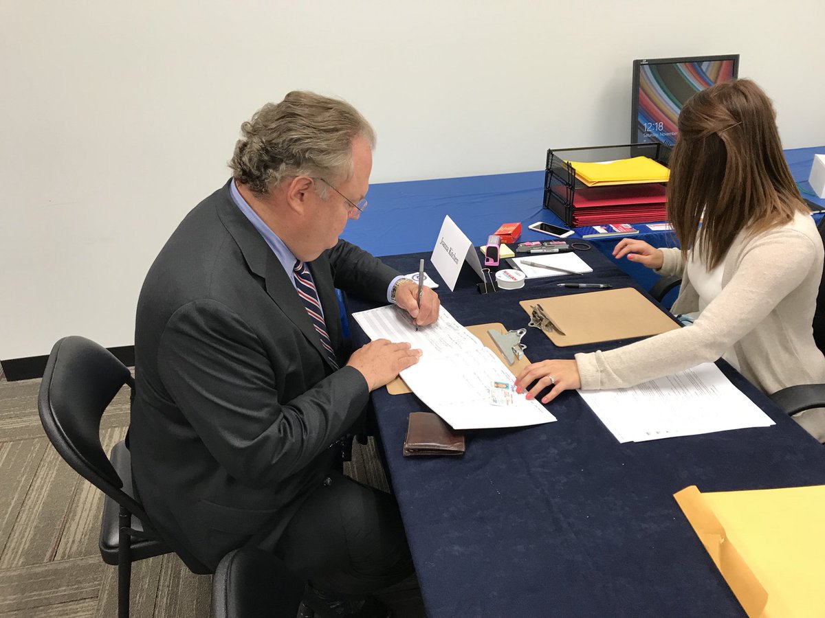 EstesForTexas's tweet photo. Filing for reelection on Veterans Day was was an immensely humbling experience. No greater honor than serving the people of N. TX in the state senate. https://t.co/UEdG9sgA36