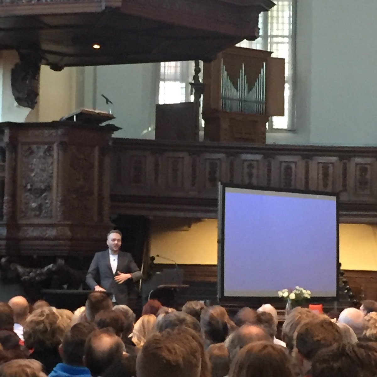 Mooie start van de opleidingsweek van gem. Groningen met <a href="/arjenlubach/">Arjen Lubach</a>. Morgen om 9u workshop EVC, er zijn nog een paar plaatsen!