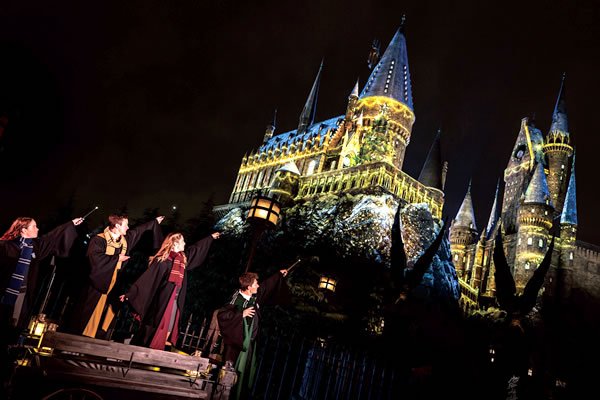 ポッターマニア در توییتر Usj ハリポタ ホグワーツ城が冬の魔法にかかる壮大なキャッスル ショー クリスマスツリーのプレスプレビューにいらした方の 感想と写真です 感動の声が続々 T Co Eit1ncgdiv クリスマス装飾 T Co Iax5uzuwdk ハリー