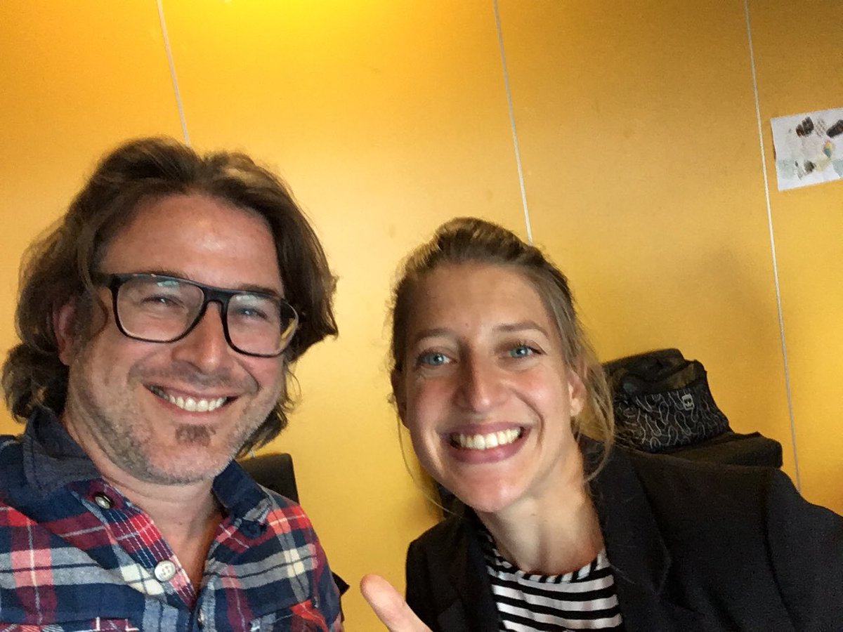 Samen met @DOENJAAnne_ workshop gegeven op de Landelijk Kinderwerksdag over positionering en zichtbaarheid met nieuwe middelen. Laat jezelf zien! Toon de kracht van je werk!  @VersaWelzijn <a href="/FCB_nl/">Eea</a> <a href="/BVjong/">BVjong</a> <a href="/DOENJAutrecht/">DOENJA Utrecht</a>