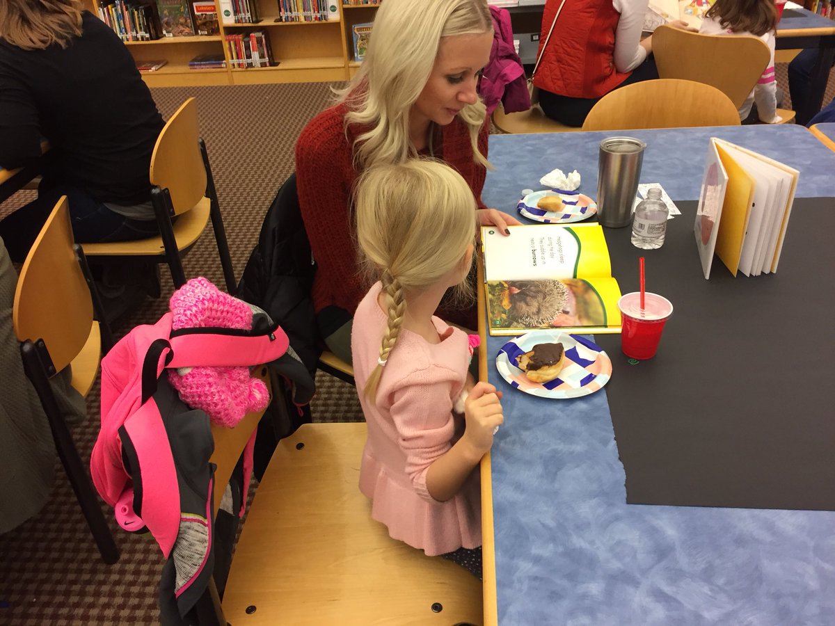 MadisonPlaceK5's tweet photo. Breakfast & Books with #KinderMD & #PreKMD. https://t.co/Nv6973jLWx
