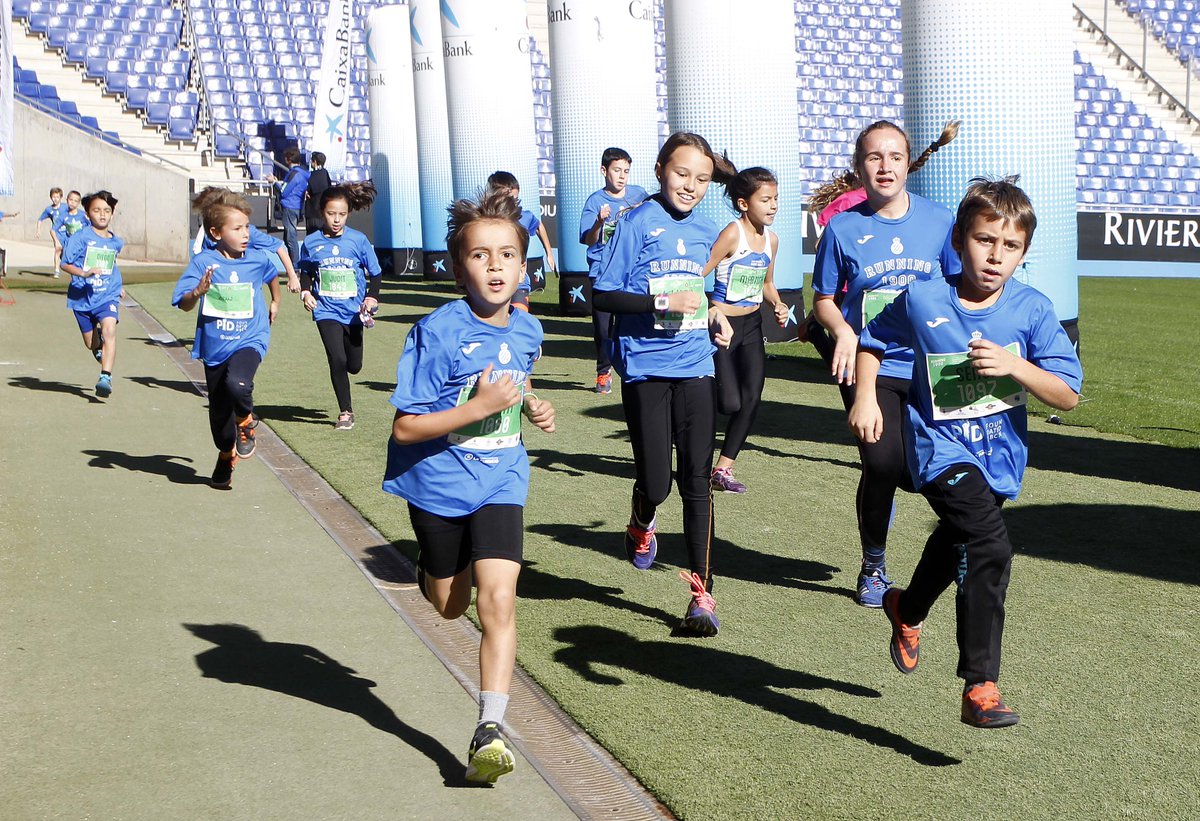 RCDEspanyol's tweet photo. Recorda que tens toooooooootes les fotos de la #Running1900 al Flickr #RCDE!
📸 Descarrega-te-les, aquí: https://t.co/Tsvz3cDGZn https://t.co/R6NixfP9ob