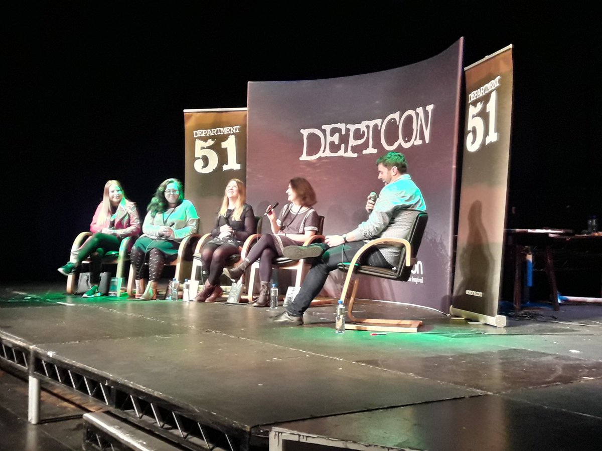 MaskameFr's tweet photo. #PHOTO Estelle durant la #DeptCon3 à Dublin le 14 Octobre dernier. https://t.co/1ra5bhz9ux
