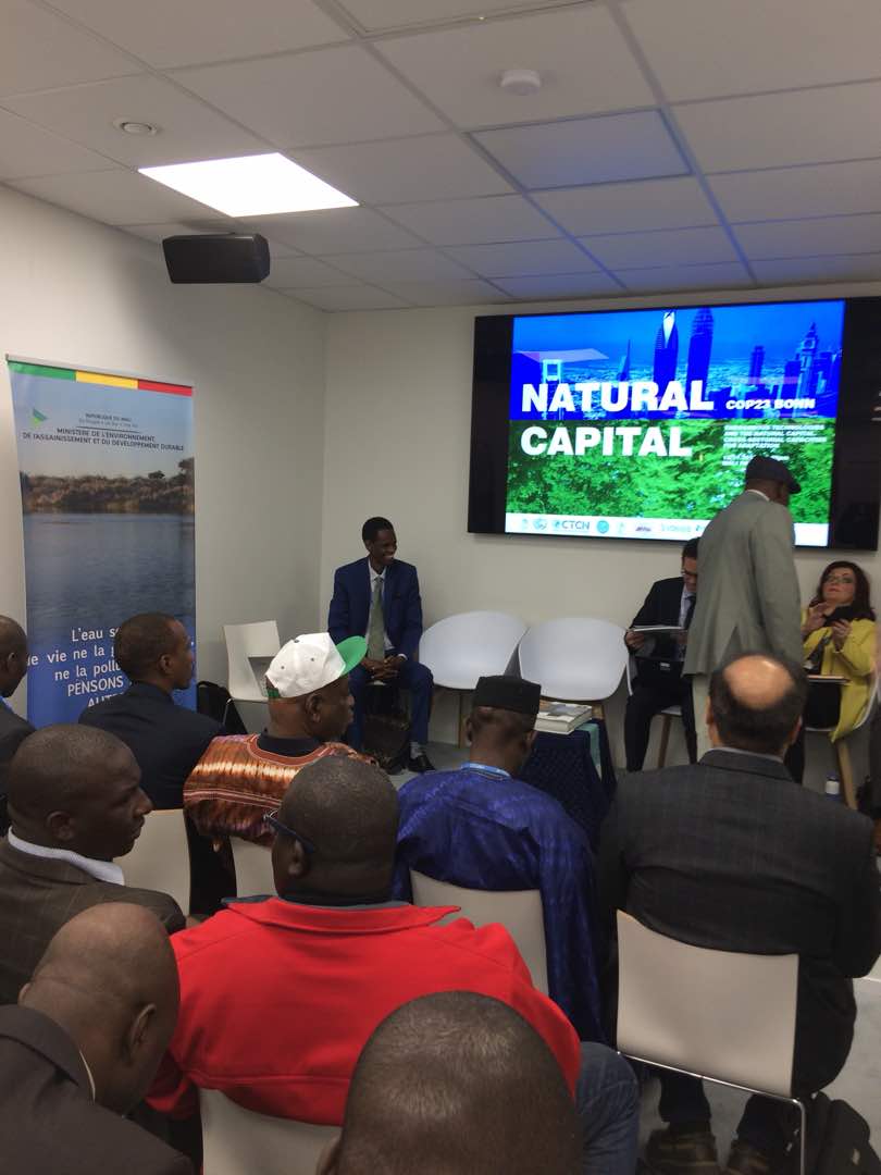 manaibra's tweet photo. #SideEvent #Endegenous Technologies and the natural capital. Cross-sectoriel capacities for adaptation.
#PavilionDuMali
Participation de Libass Ba #EndaCop23 
#COP23 https://t.co/uMXcpgvFmr https://t.co/1ltVH3xQoJ