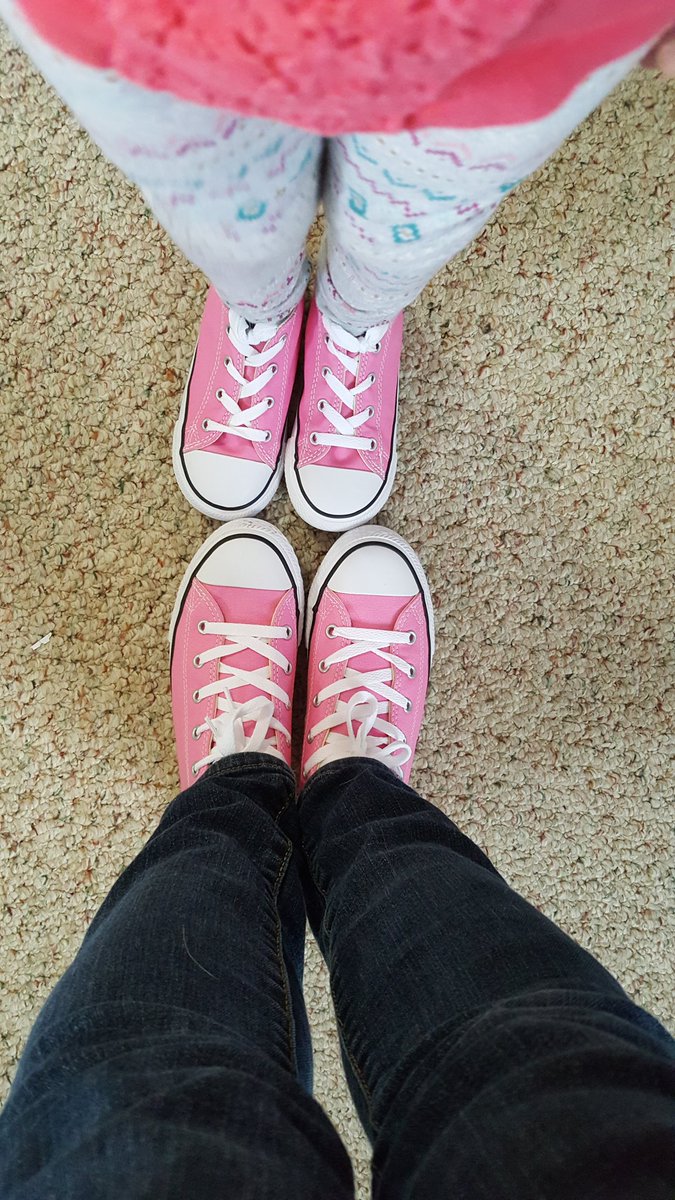 DanielleSidock's tweet photo. Because every mother daughter team needs matching @Converse! #myfirstpair #needmore #minime #shoeaddict https://t.co/nt1p78ssQv