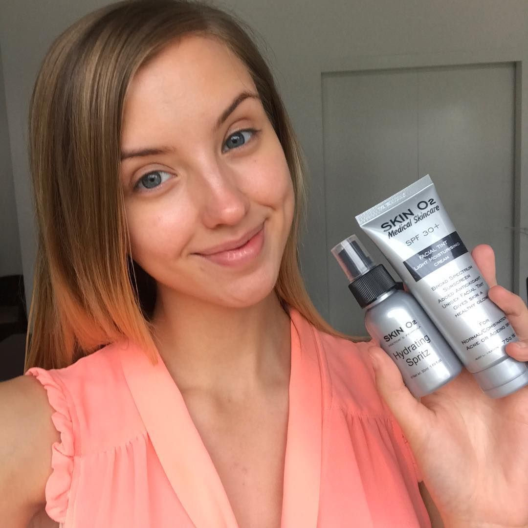 SkinO2ME's tweet photo. Want a light glow? Then the #SkinO2 Hydrating Spritz + Facial Tint Sunscreen is the combo for you! https://t.co/yB1NW4EUHo