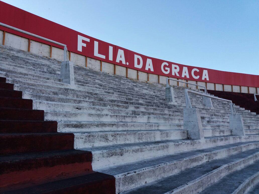 CentenarioCALA's tweet photo. ¡TAREA CUMPLIDA! El 11/11 concluyeron los trabajos de renombrar las tribunas del Gallardón como se anunció en la fiesta del Centenario. ¡La tribuna de Portela llevará el nombre de la familia Da Graca que nos regaló 3 generaciones de futbolistas campeones y recordados por todos! https://t.co/37UhXaDzTG
