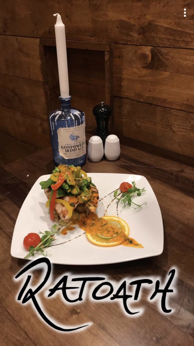 fifty50ash's tweet photo. Fifty50 #Ratoath producing some beautiful Food 🙌🏼👨🏽‍🍳👌🏼😍 Chicken supreme with lime &amp; orange sauce 🍊 #Foodies #FoodInspo #Ratoath #50 https://t.co/77FNljfTkV