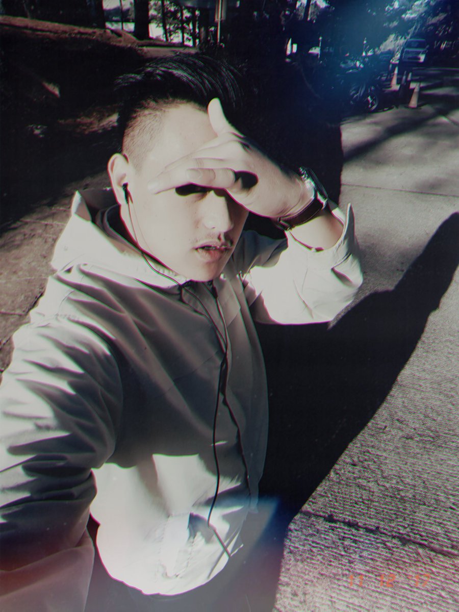 bachiekoy's tweet image. Mainstream.
It's never wrong to do what everyone does but
Sticking your nose on shit that doesn't concern you is.

#pakool
#j3je