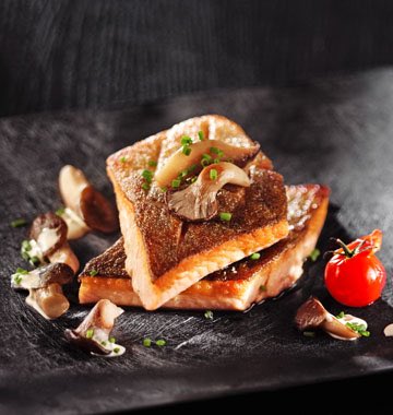 cofooders's tweet photo. #Recette via @Odelices 🐟 Omble chevalier aux pleurotes 👉https://t.co/dZRZtwvBa8 #cuisine #noel #omblechevalier #poisson #pleurote #bon https://t.co/lgsiBhZD9A