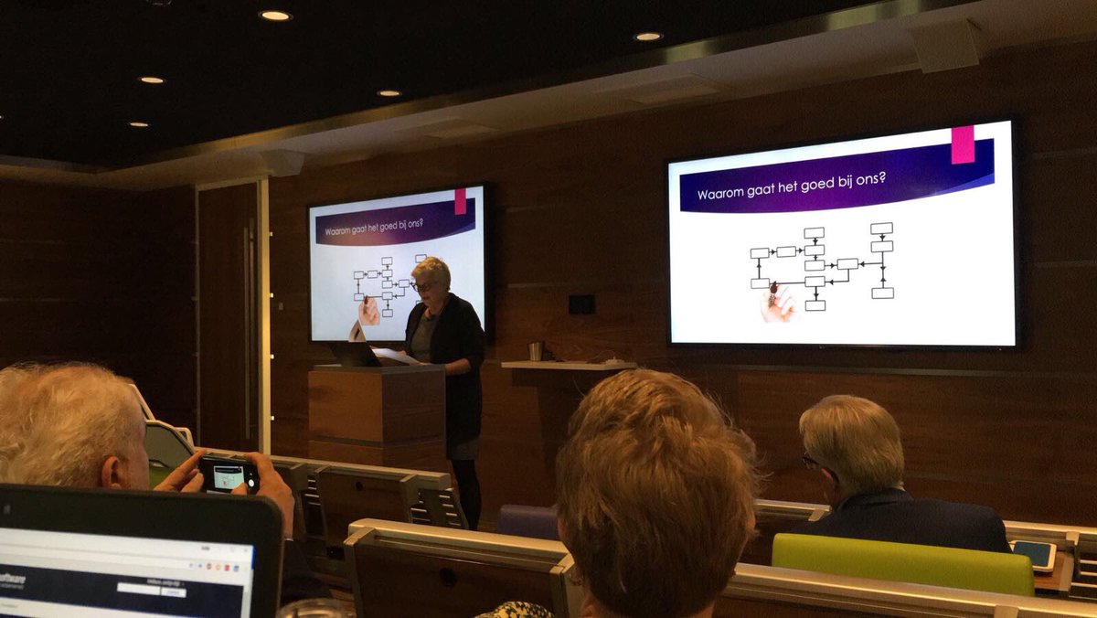 SonyaSchalk's tweet photo. Sterk verhaal van Brigitte Visser van onderwijsbestuur KPOA over waarom het werken met @AFAS zo goed gaat: eigenaarschap, dienstbaarheid en enthousiasme! #onderwijs #digitaliseringinhetonderwijs #afas https://t.co/e62a5f6QUa