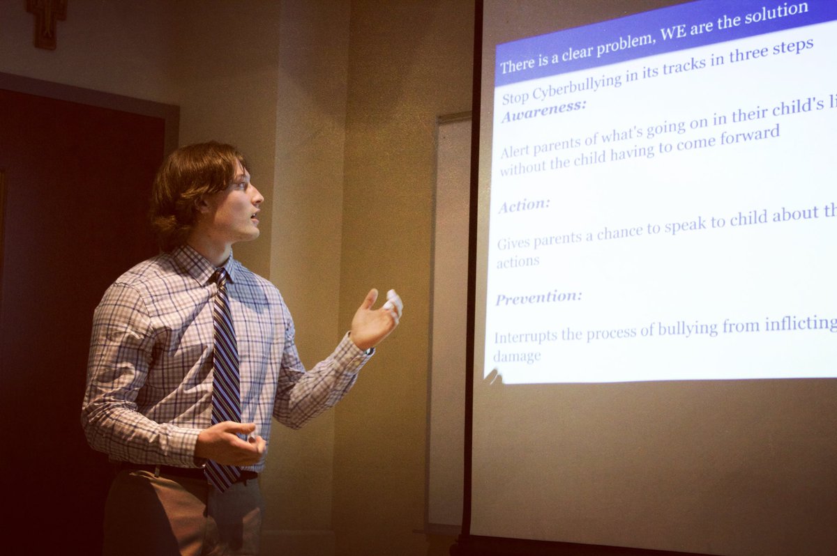 Interested in taking a course in entrepreneurship next semester? Come on down to learn more!