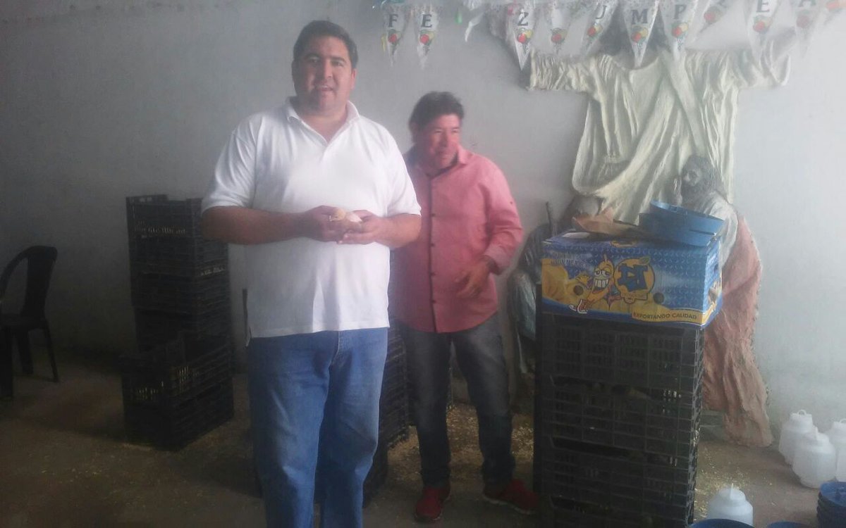 AmbienteSanLuis's tweet photo. NOGOLÍ SE LLENÓ DE SUEÑOS PRODUCTIVOS
El Plan de Fomento Productivo llegó al departamento #Belgrano y entregó kits a las familias rurales de #Nogolí, quienes podrán incrementar sus índices productivos gracias al acompañamiento del @SanLuisGob1.
#SanLuis #Campo #Producción https://t.co/TlxsikRnMm