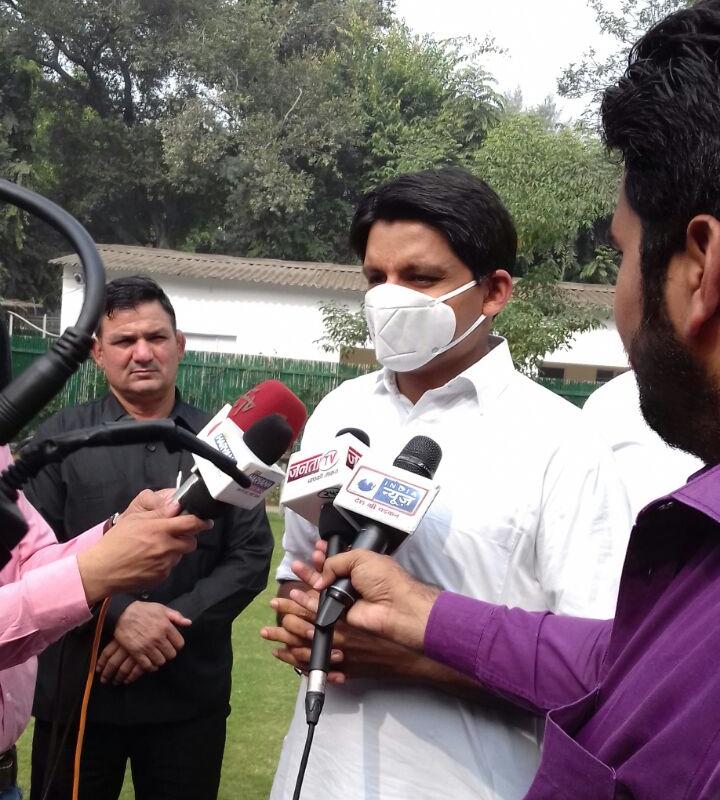 DeependerSHooda tweet picture