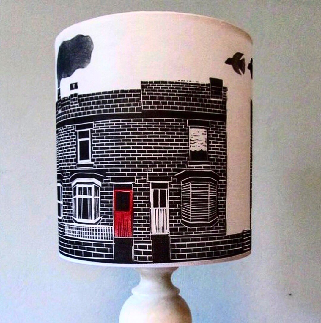 PopUpPrintShop's tweet image. We are delighted to introduce our 13th #winterpopupprintshop seller @SamGroomPrints! Sam’s designs are inspired by animals, nature and her surroundings, beautifully screen and link printed on to fabrics and wood. Join us Saturday 18th November at @LEAFPortlandSt for festive fun!