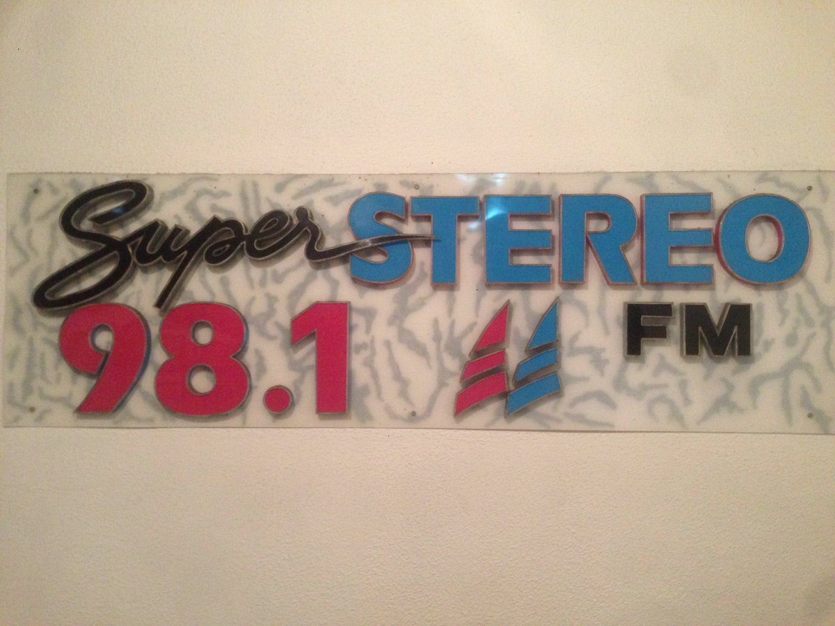 OrlandoAvilaDip's tweet image. En breve momento estaré en el Programa radial @alcompasdeldia2 con las periodistas Susana Morffe y Carolina Franco en Súper Stereo 98.1 FM