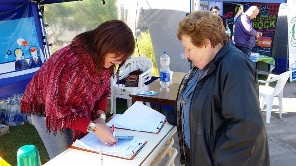 magariovero's tweet photo. #OperativoIntegralMatanza en #VirreyDelPino, en las calles Cañada De Gómez y Machado. ¡Te esperamos!
https://t.co/VMb71RBCHI … https://t.co/pNq8xluzMp