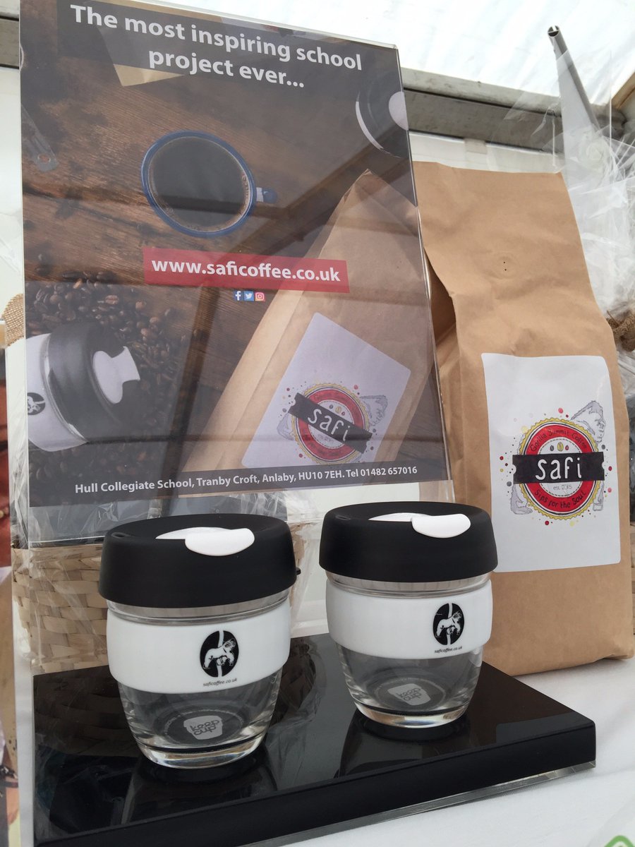 safi_coffee's tweet photo. All ready for the Southburn Xmas Fayre tomorrow. Please come and visit our stall, we have Safi Hampers on sale. 10am-4pm at Driffield Showground. #christmashampers #saficoffee #safiontheroad #community #love #education #sipsforthesoul #makethechange #Uganda #GorillaSummit https://t.co/QHesnTdUzh