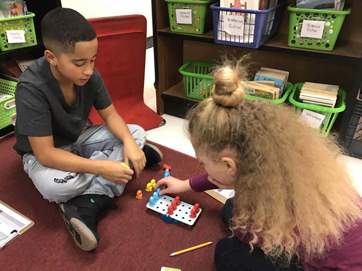 ChristanMartin5's tweet photo. Stretching our brains with Inventive Thinking Lab! @ThinkFun @ccps_gifted @GRESDragons #BalanceBeans https://t.co/NyGKhNFSwl