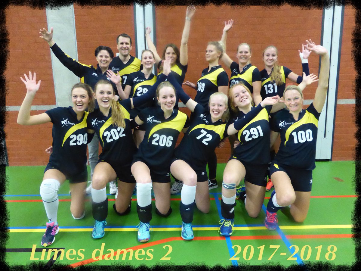 MariskaVanStijn's tweet photo. @Limesvolleybal #dames2 3x op rij met 4-0 winnen en nu een mooie 2e plaats in de tussenstand #superteam #gekkigheid https://t.co/LU6NL7M8Qo