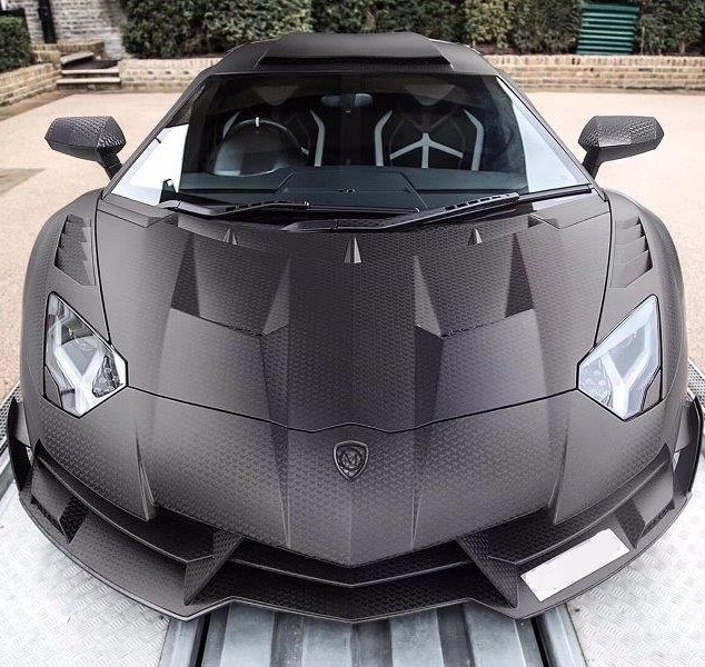 VehicleRevolut1's tweet photo. Full Carbon Fiber Mansory Aventador
#lamborghini #huracan #performante #aventador #lambowars #aventadorsv https://t.co/bYfOum0vcV