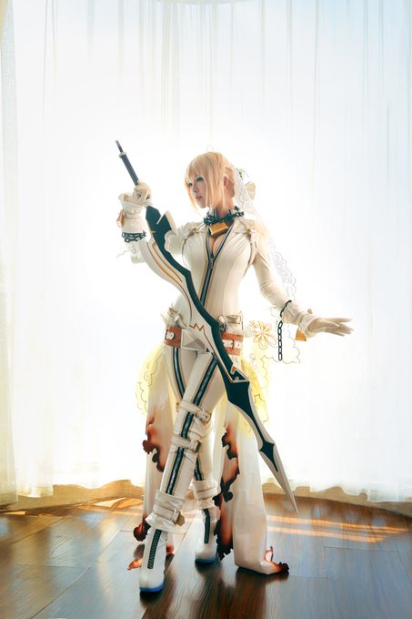 コスプレイヤー半半子のTwitter画像24