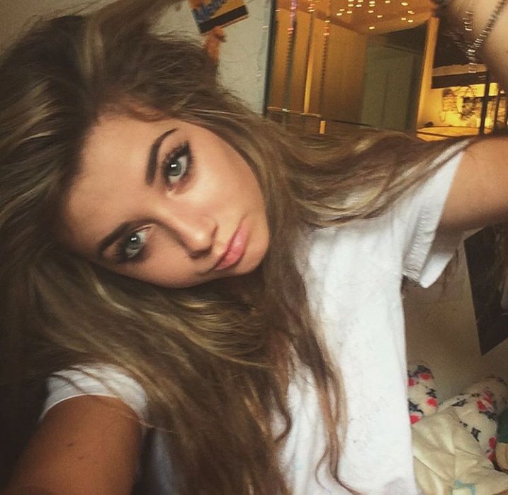 ThatBabeCheryl's tweet photo. // What FC should i use? I'm planning to make a St Clair sister https://t.co/9ltOGDtAXc
