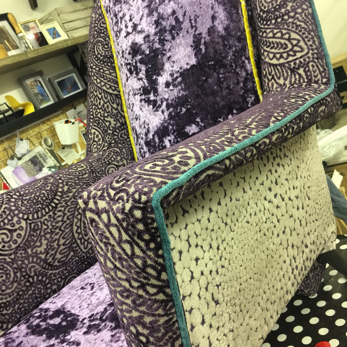 prestiegepenart's tweet photo. Bespoke commission 😍#upholstery  #fabric #purple #MidCenturyModern  #workshop21 https://t.co/sMGBpW6P0N